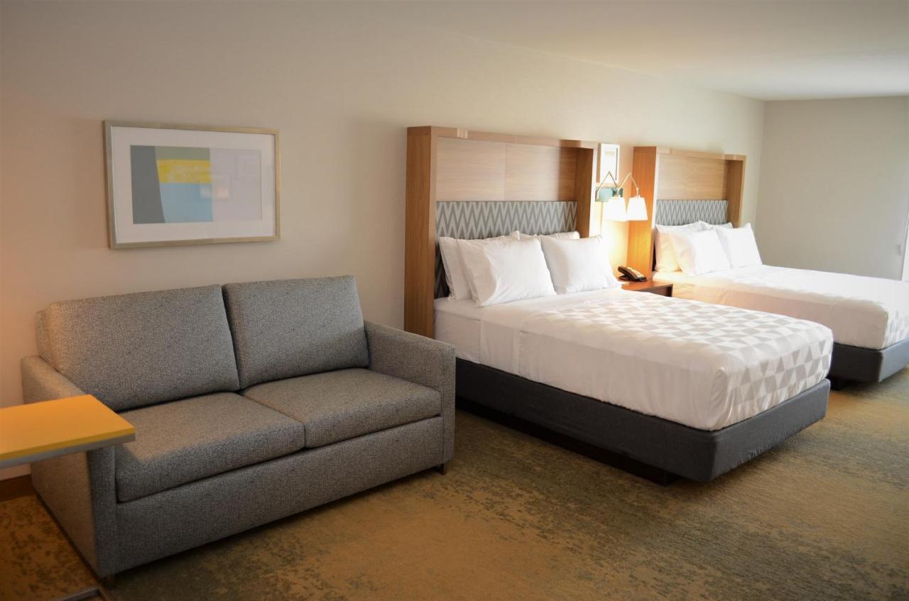 Holiday Inn Edmonton South - Evario Events By Ihg Room photo